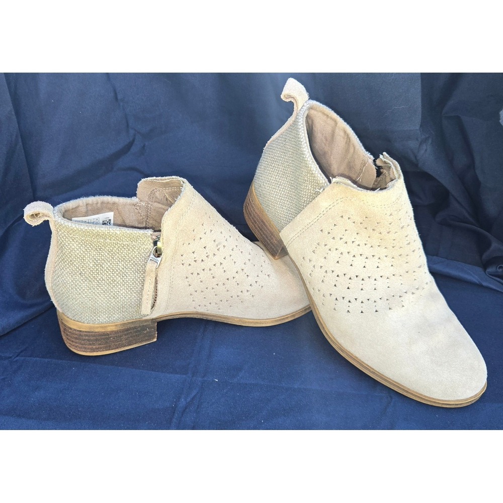 TOMS Deia Suede Perforated Ankle Boots Sand Beige Size 8.5 Low Block Heel